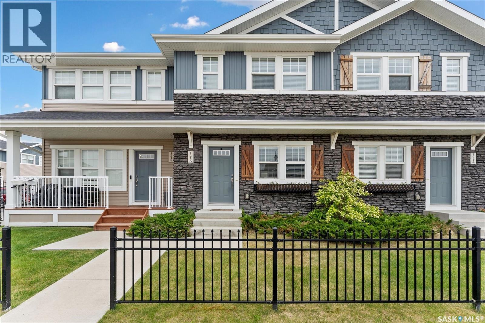 1216 Pringle Way, Saskatoon, SK - Outdoor With Deck Patio Veranda With Facade