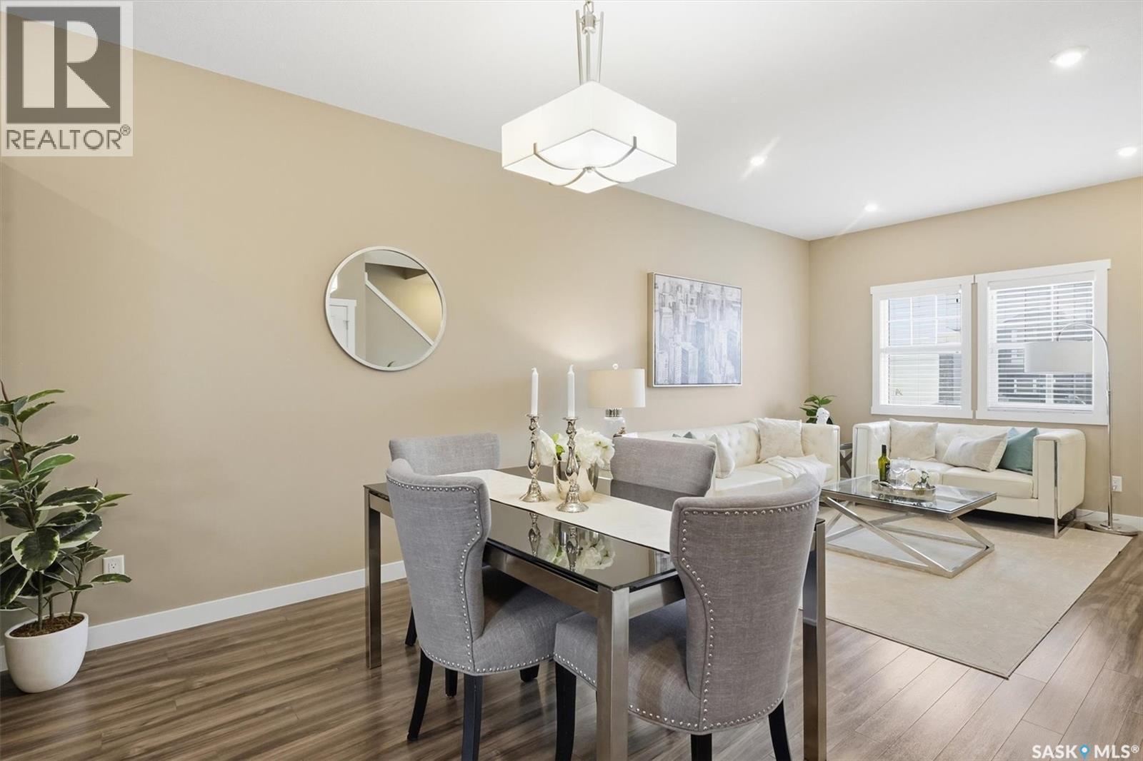 1216 Pringle Way, Saskatoon, SK - Indoor Photo Showing Dining Room