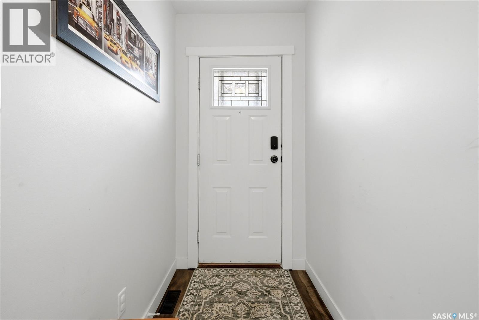 2709 24Th Avenue, Regina, SK - Indoor Photo Showing Other Room