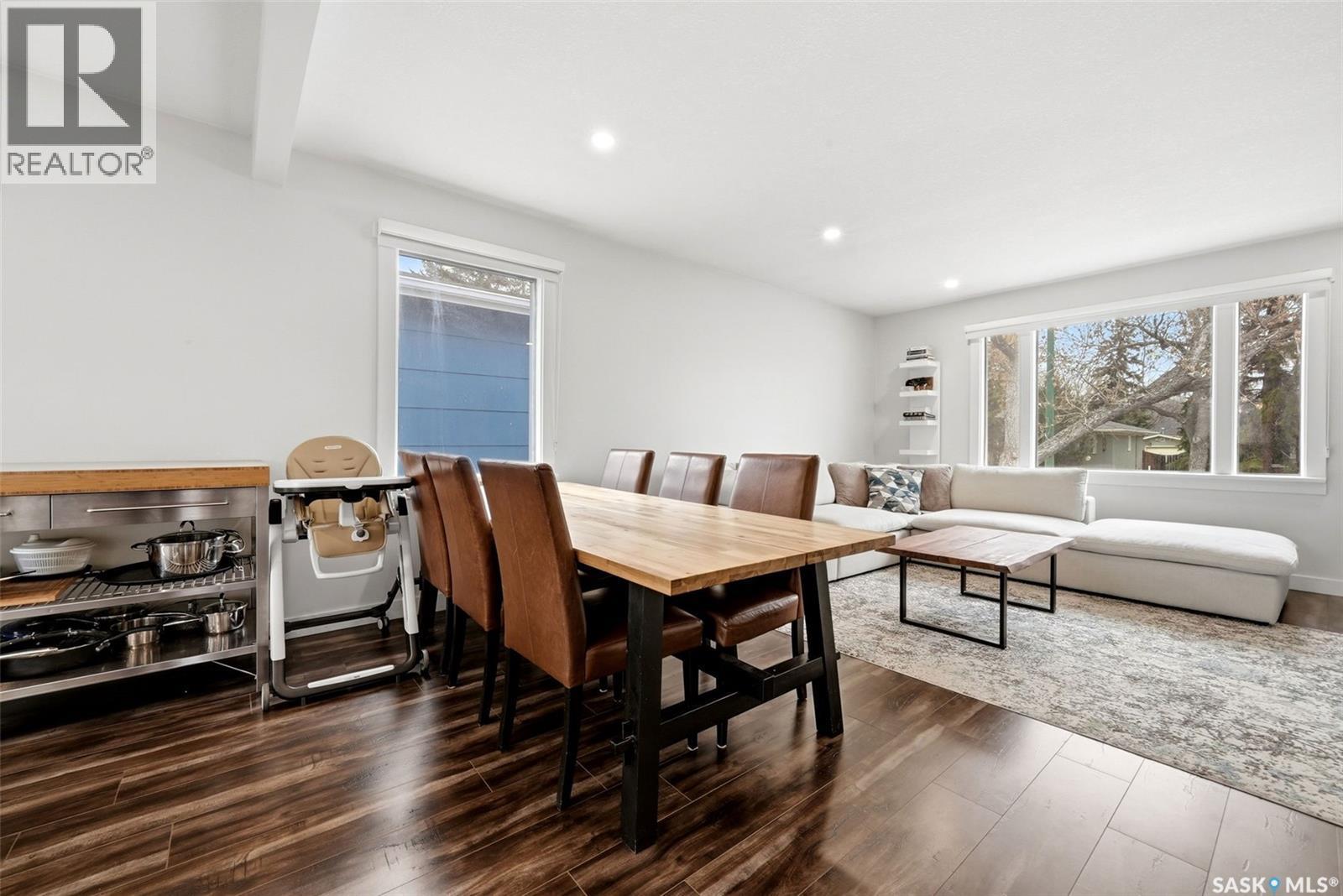 2709 24Th Avenue, Regina, SK - Indoor