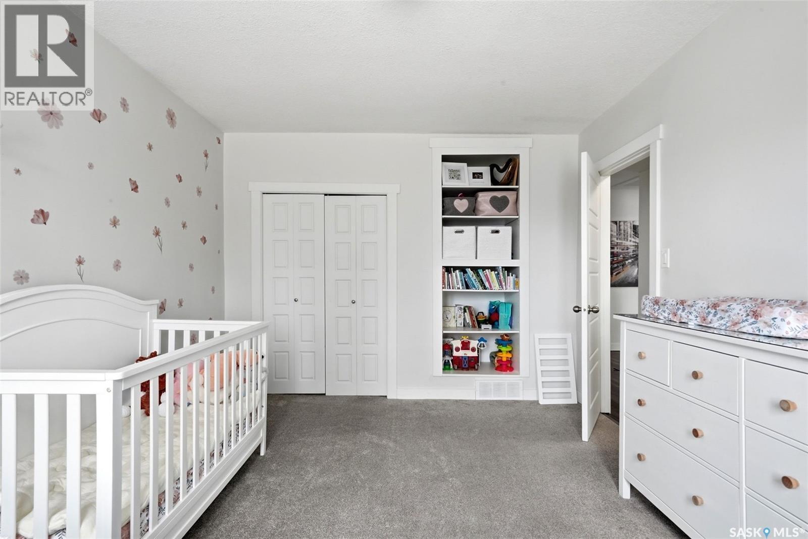 2709 24Th Avenue, Regina, SK - Indoor Photo Showing Bedroom