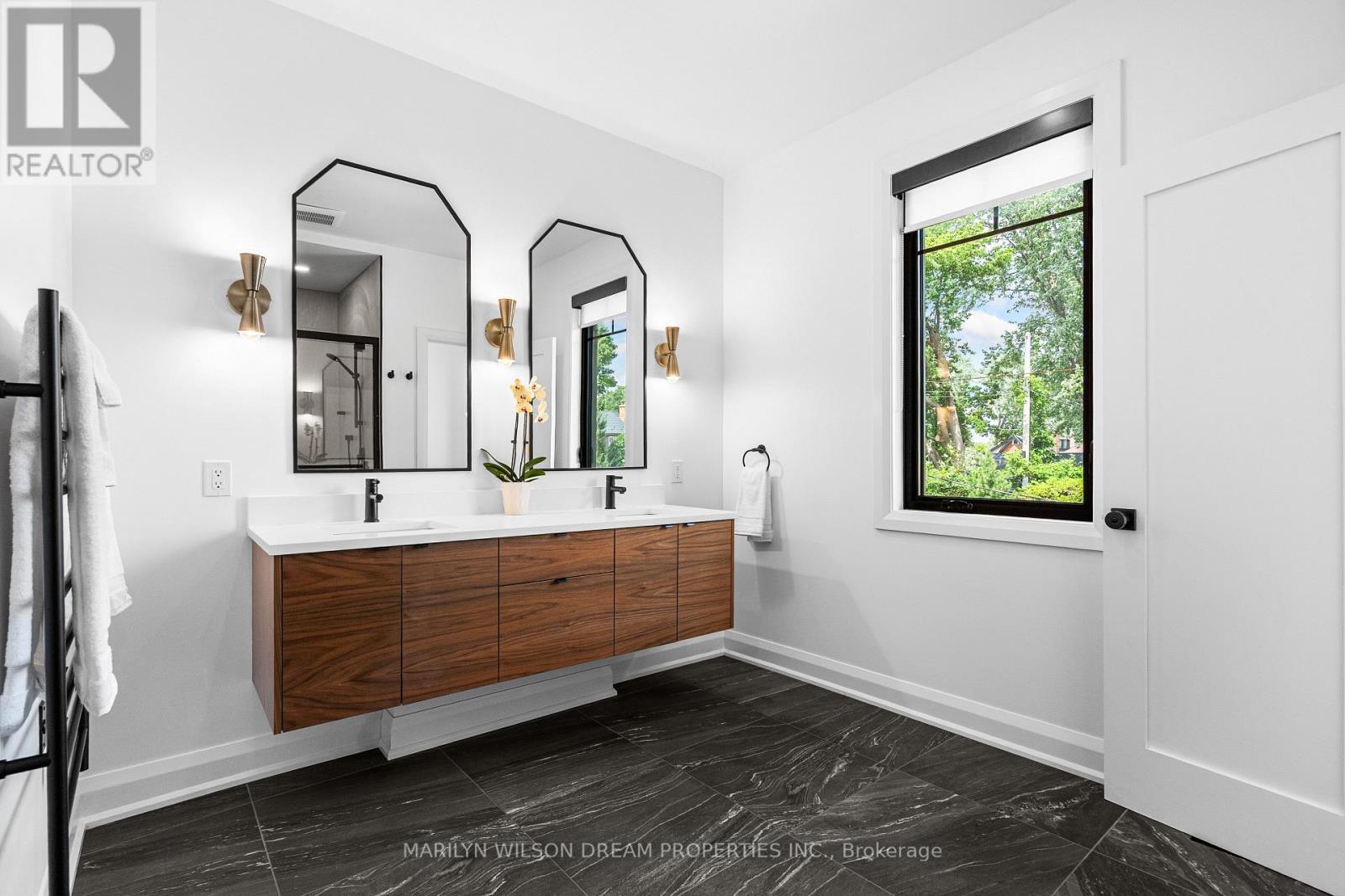 123 Mason Terrace, Ottawa, ON - Indoor Photo Showing Bathroom
