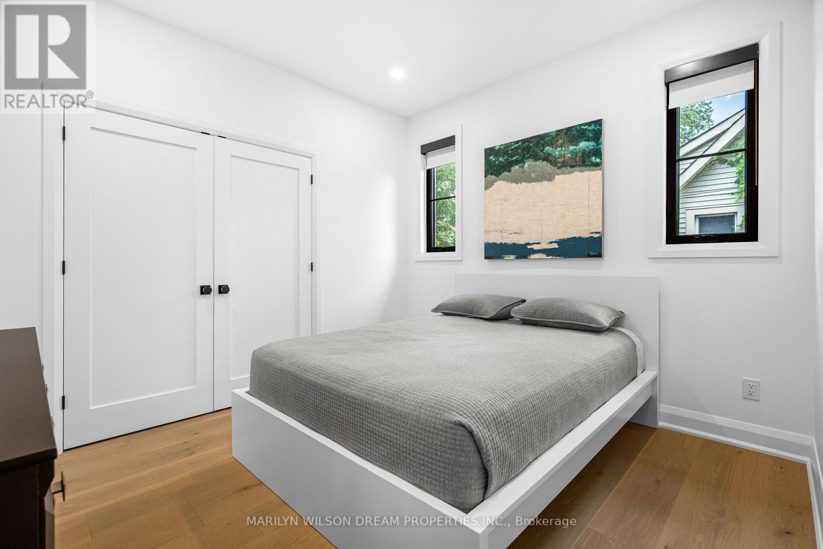 123 Mason Terrace, Ottawa, ON - Indoor Photo Showing Bedroom
