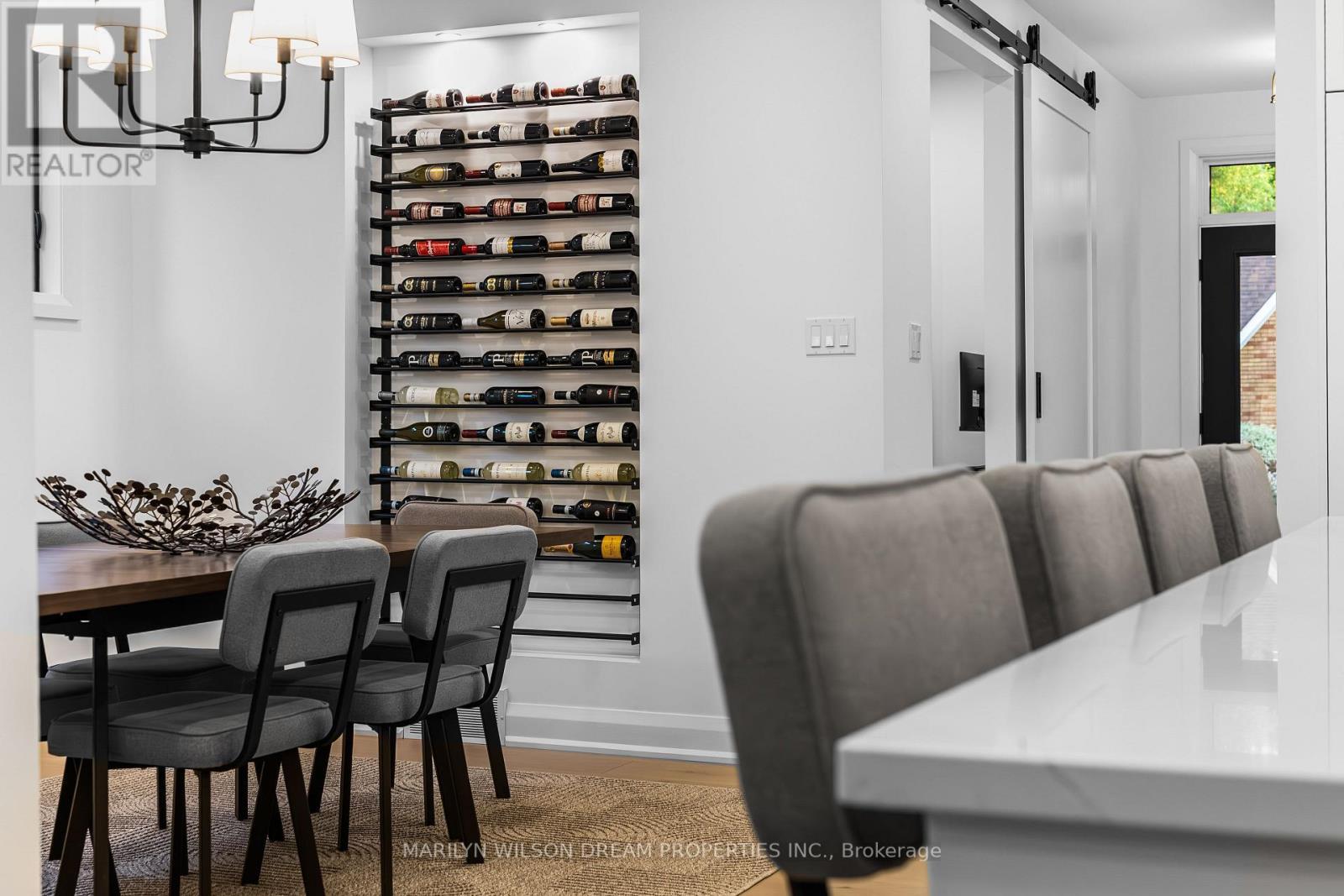 123 Mason Terrace, Ottawa, ON - Indoor Photo Showing Dining Room