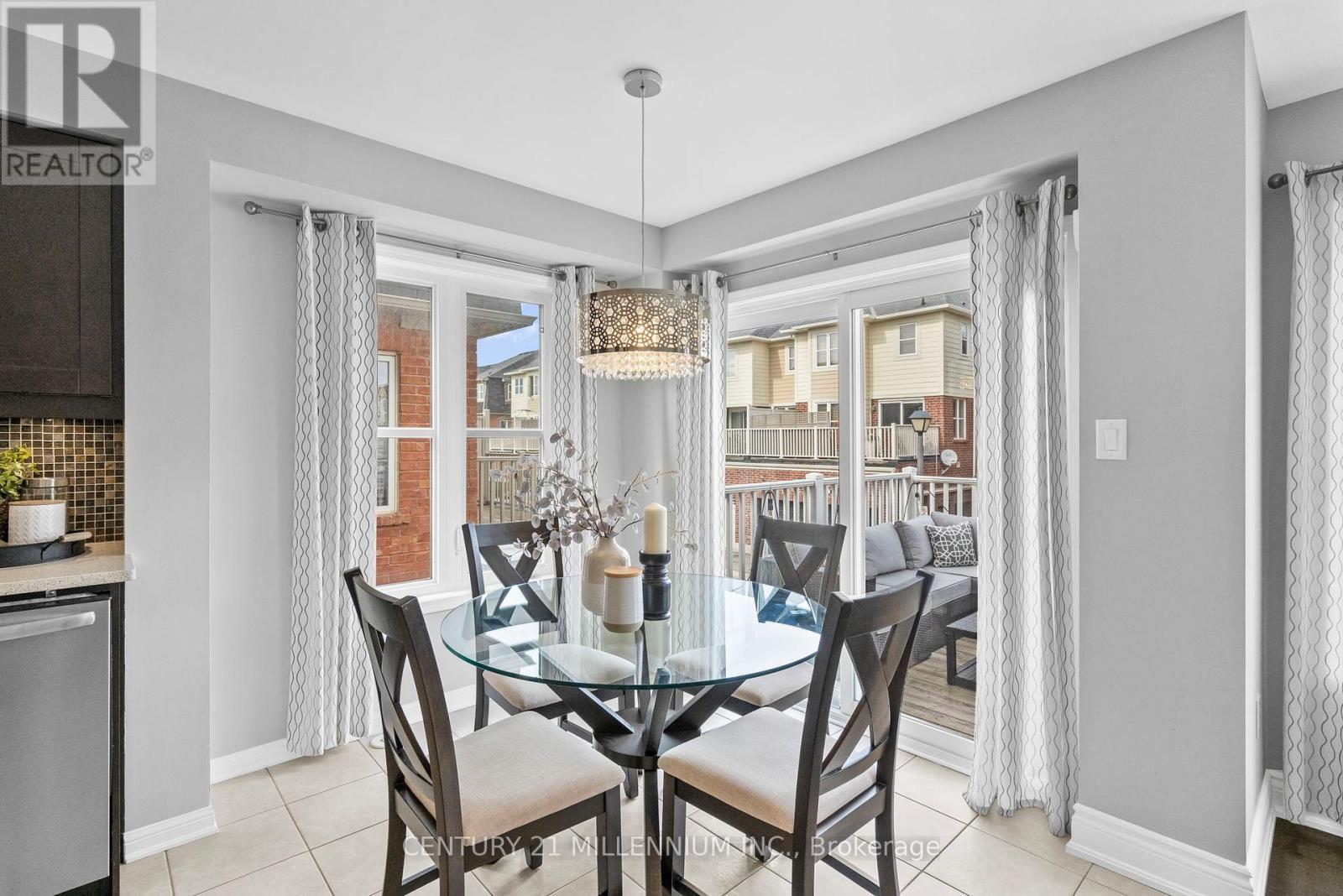 655 Cargill Path, Milton, ON - Indoor Photo Showing Dining Room