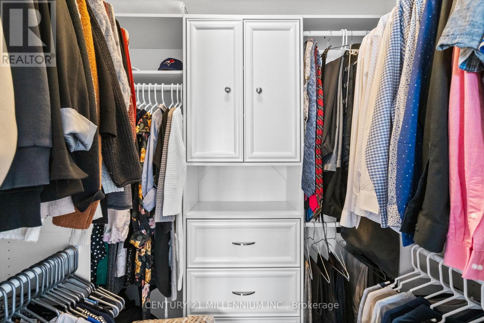 655 Cargill Path, Milton, ON - Indoor With Storage