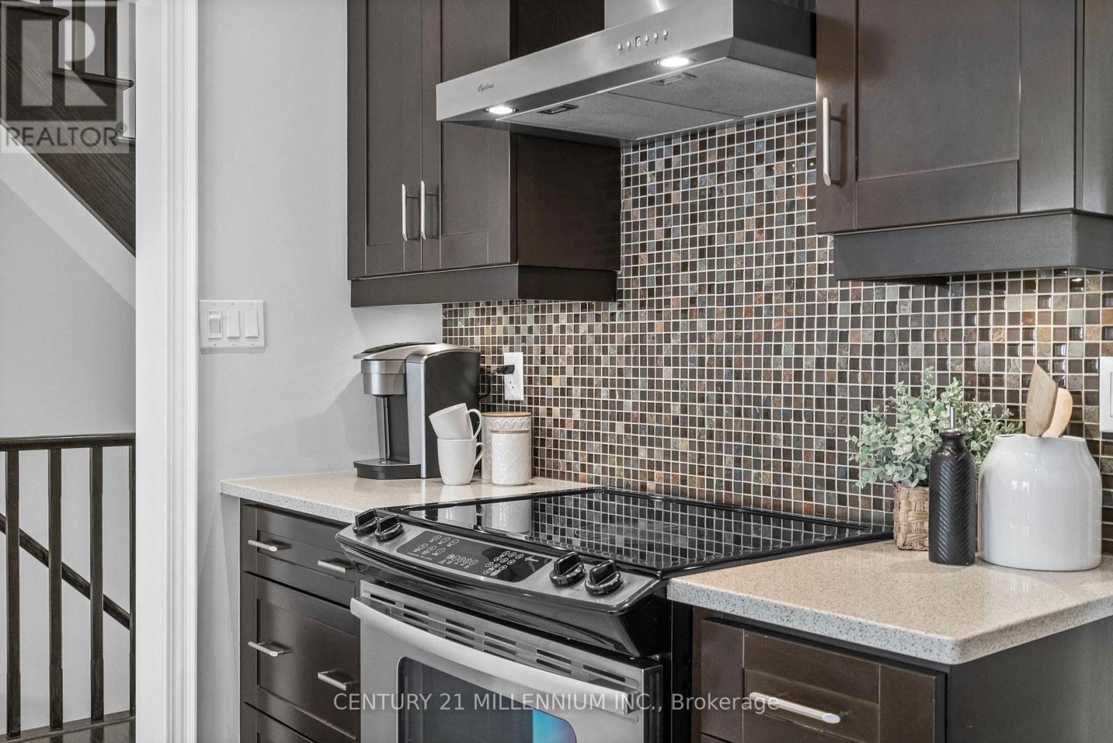 655 Cargill Path, Milton, ON - Indoor Photo Showing Kitchen