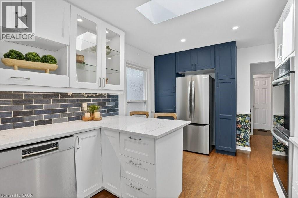 Kitchen - 54 Deerwood Crescent, Kitchener, ON - Indoor Photo Showing Kitchen With Upgraded Kitchen