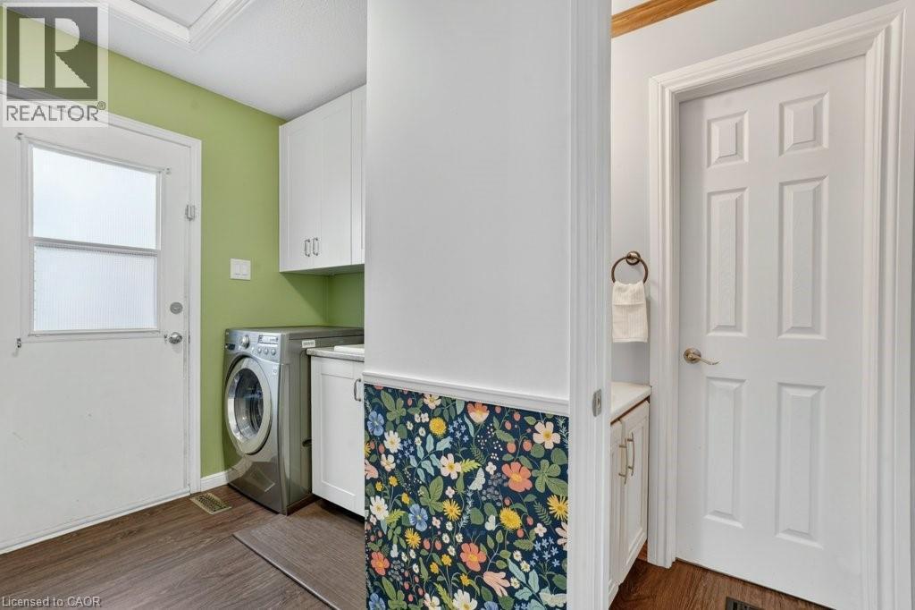 Laundry Area - 54 Deerwood Crescent, Kitchener, ON - Indoor Photo Showing Laundry Room