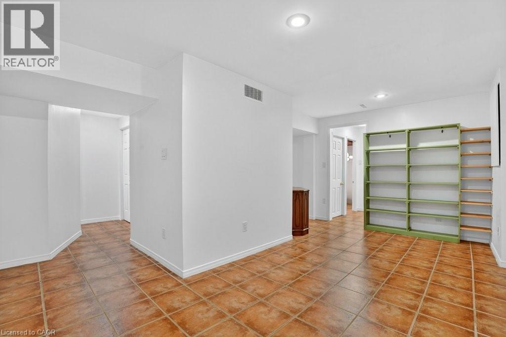Rec Room - 54 Deerwood Crescent, Kitchener, ON - Indoor Photo Showing Other Room