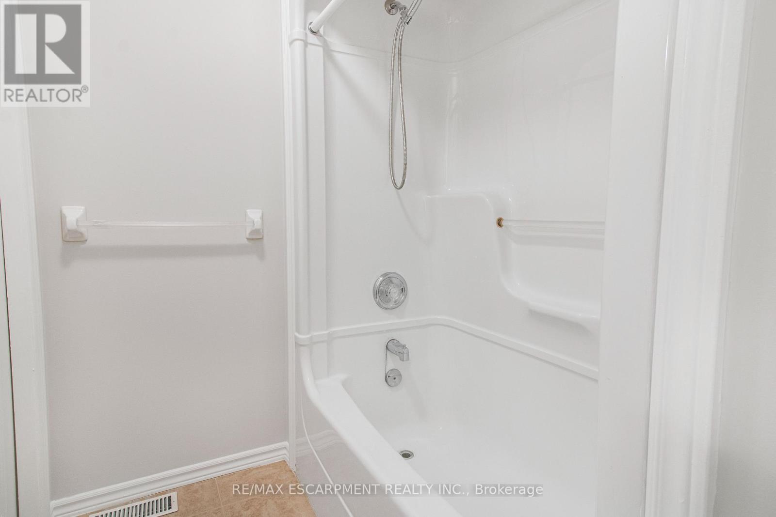 19 - 229 Lynden Road, Brantford, ON
