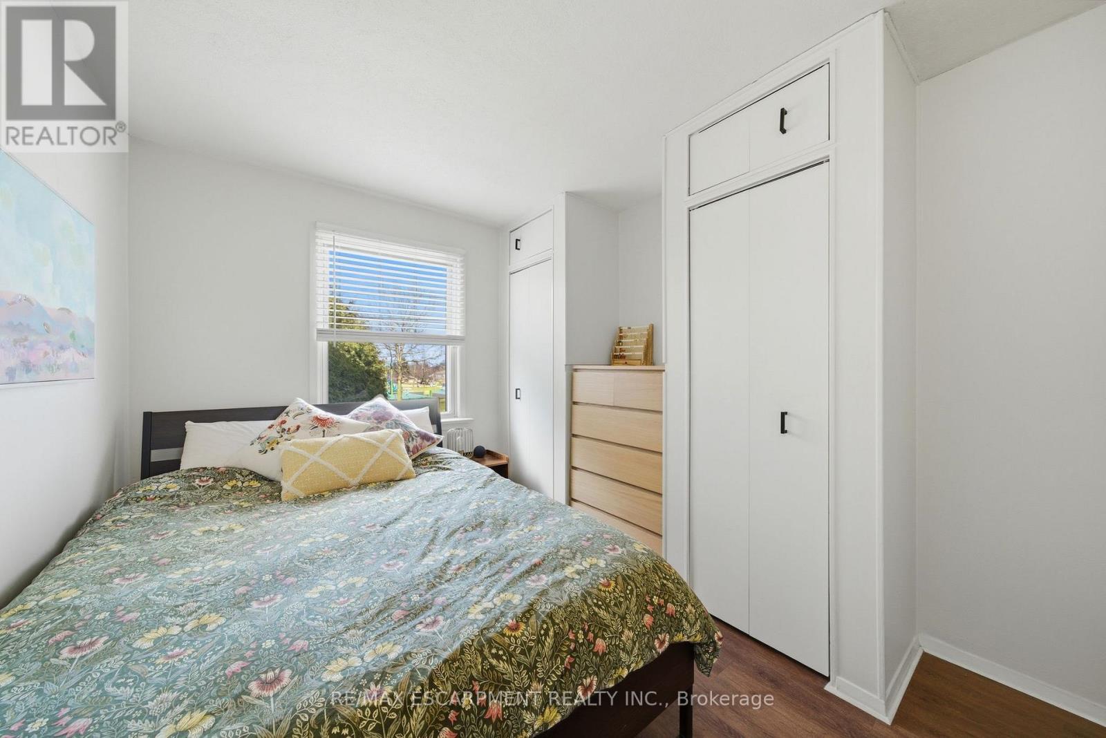 752 Ninth Avenue, Hamilton, ON - Indoor Photo Showing Bedroom