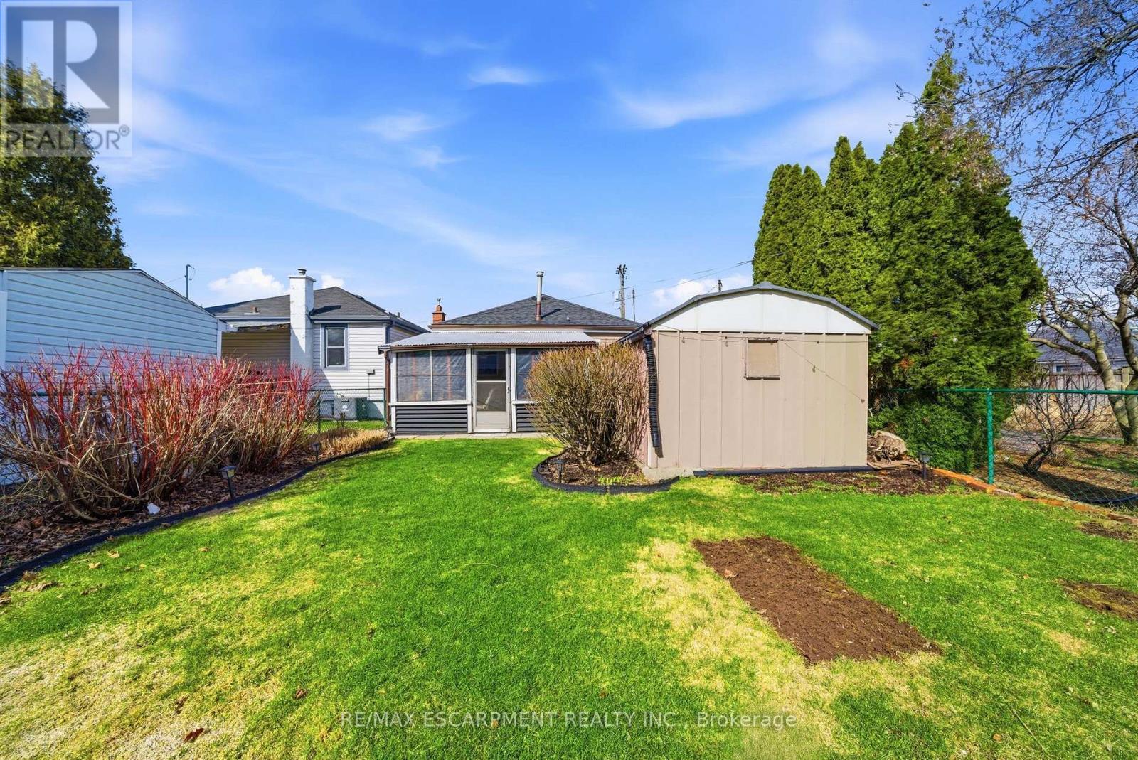 752 Ninth Avenue, Hamilton, ON - Outdoor