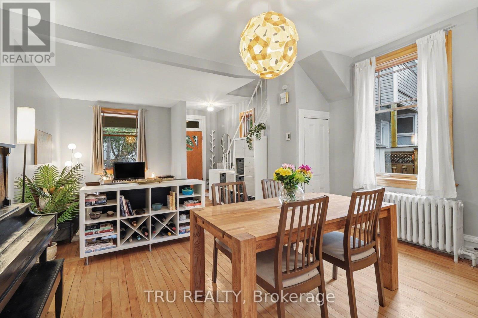 Large dining room open to living room - 49 Newton Street, Ottawa, ON - Indoor Photo Showing Dining Room