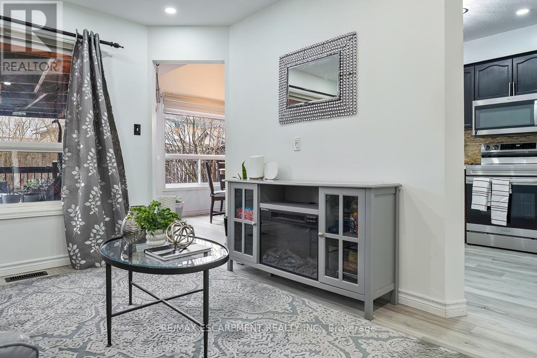 45 Hawkins Drive, Cambridge, ON - Indoor With Fireplace