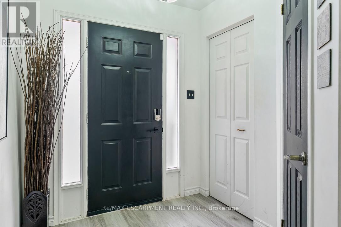 45 Hawkins Drive, Cambridge, ON - Indoor Photo Showing Other Room
