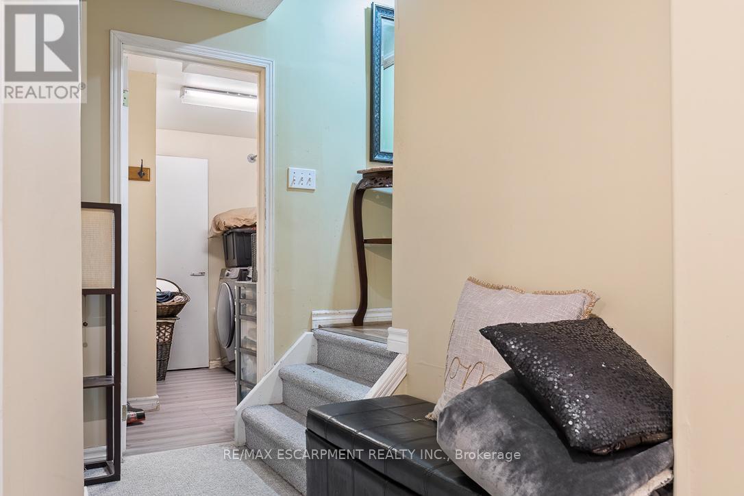 45 Hawkins Drive, Cambridge, ON - Indoor Photo Showing Other Room