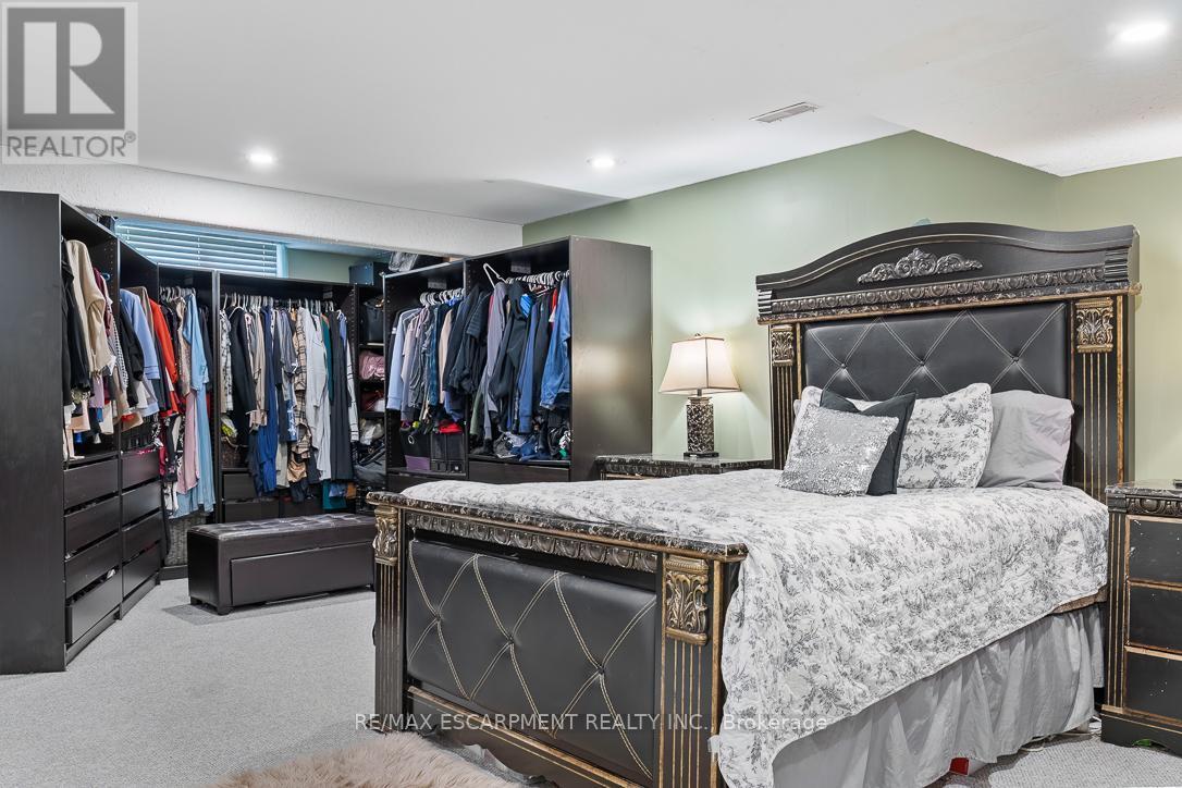 45 Hawkins Drive, Cambridge, ON - Indoor Photo Showing Bedroom