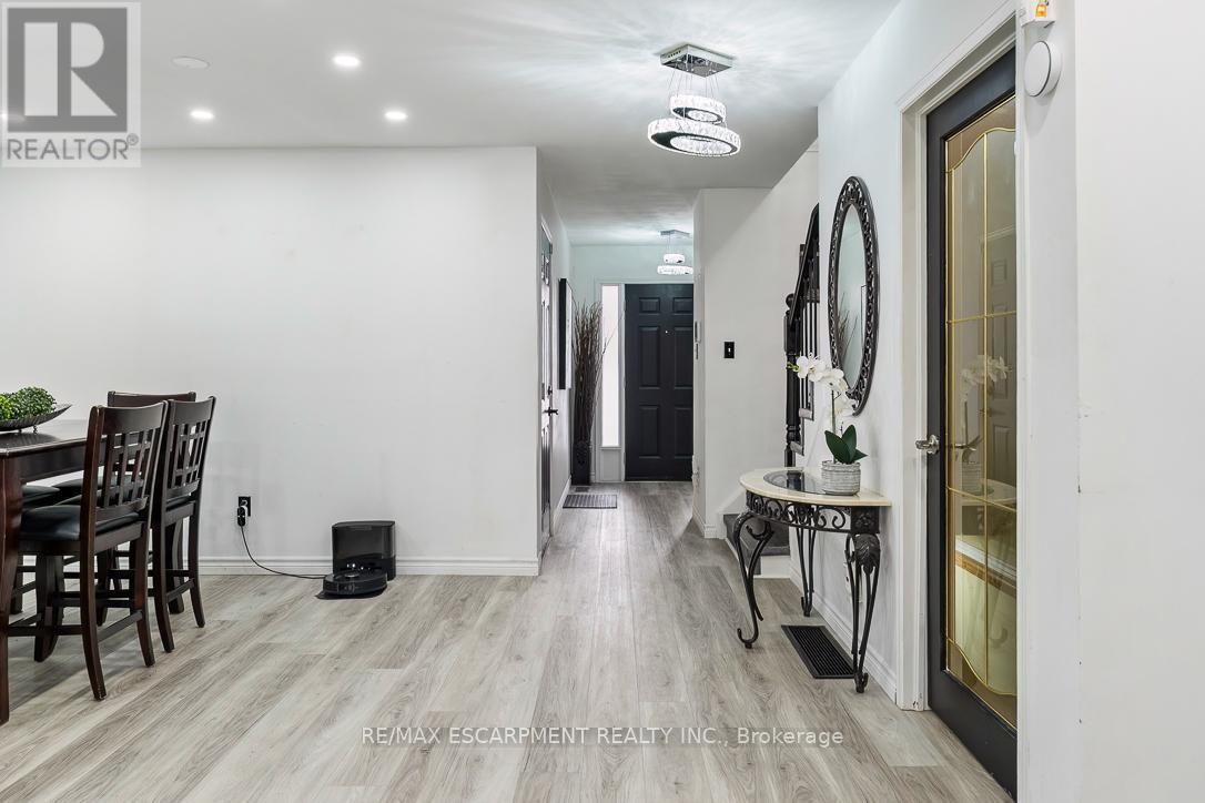 45 Hawkins Drive, Cambridge, ON - Indoor