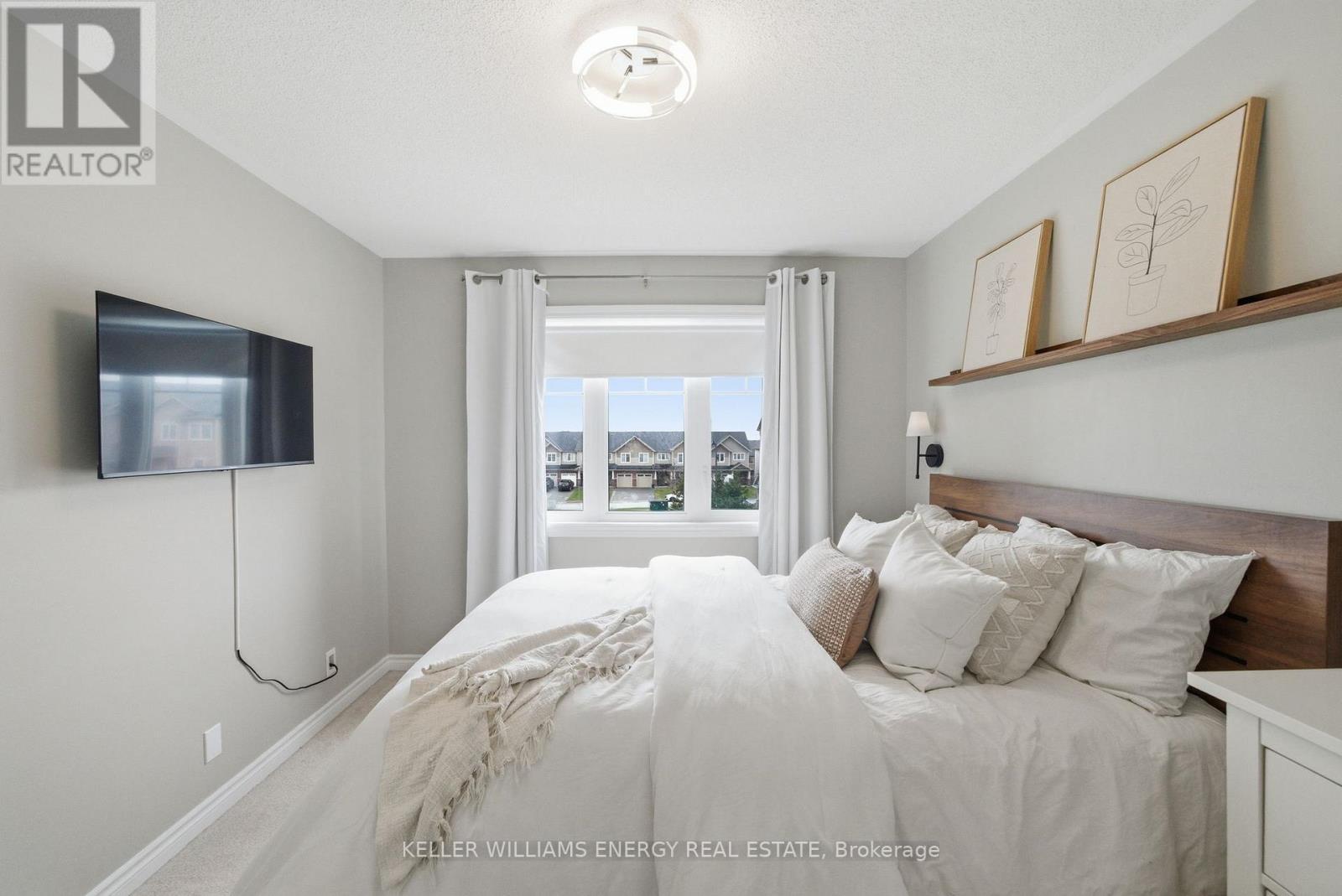 98 Tabaret Crescent, Oshawa (Windfields), ON - Indoor Photo Showing Bedroom