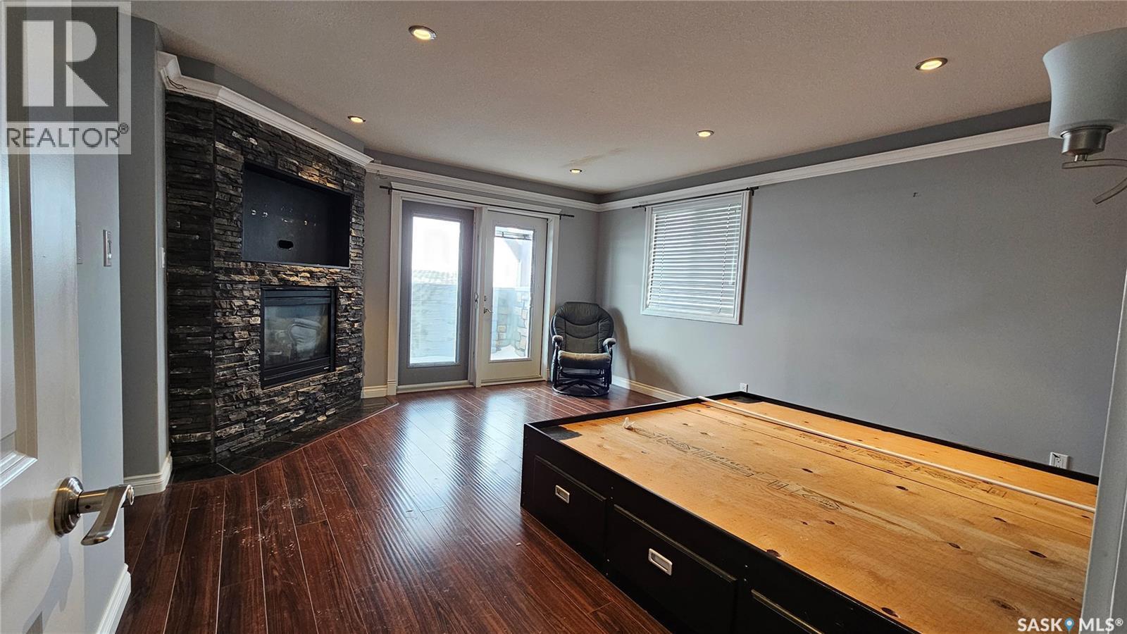 53 Summerfeldt Drive, Thode, SK - Indoor With Fireplace