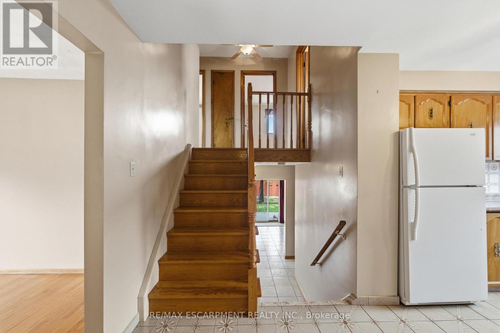 26 Adorn Court, Hamilton, ON - Indoor