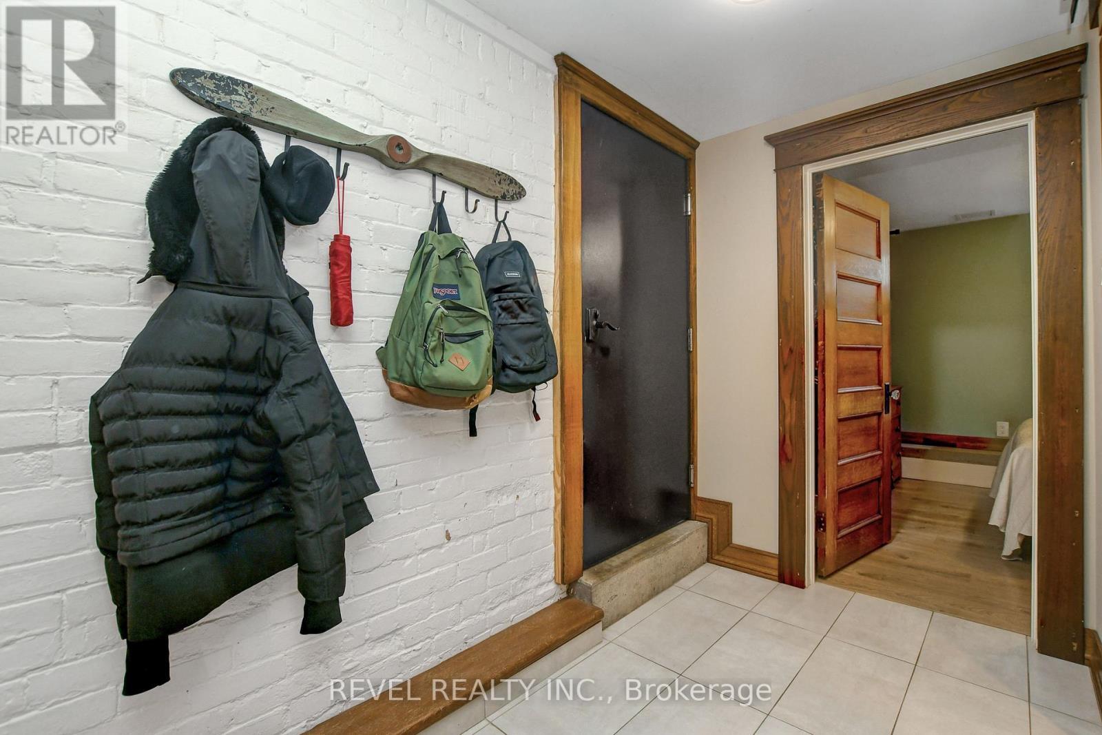 Lower Level Entrance - 90 Powell Avenue, Ottawa, ON - Photo Showing Other Room