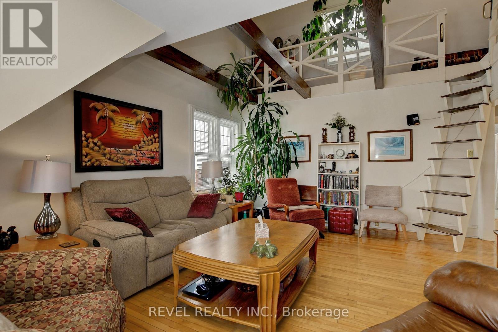 Unit #3 Living Room - 90 Powell Avenue, Ottawa, ON - Indoor Photo Showing Living Room