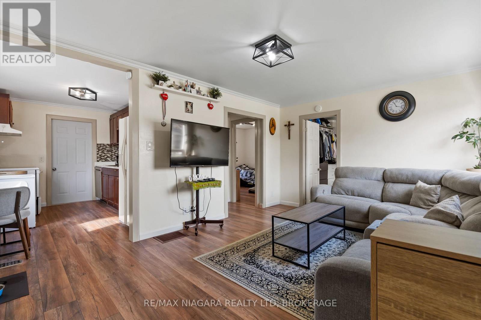 50 Merigold Street, St. Catharines (Western Hill), ON - Indoor