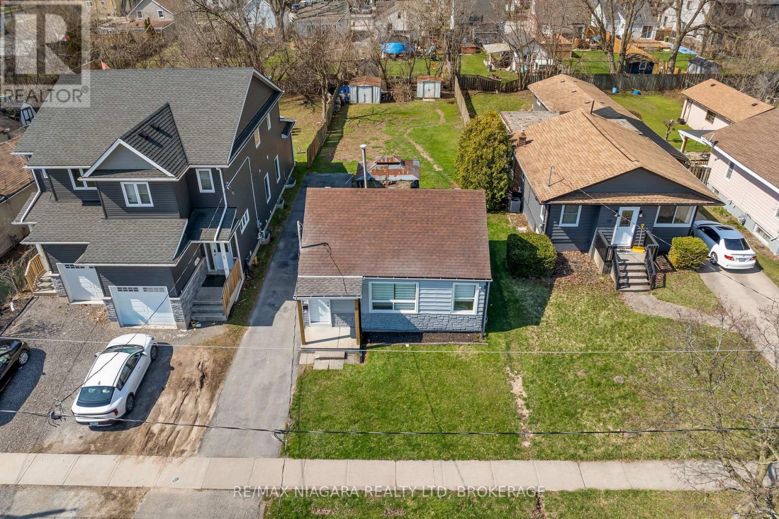 50 Merigold Street, St. Catharines (Western Hill), ON - Outdoor