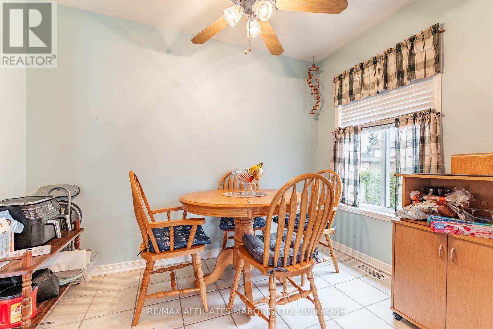 847 Glengarry Boulevard, Cornwall, ON - Indoor Photo Showing Dining Room