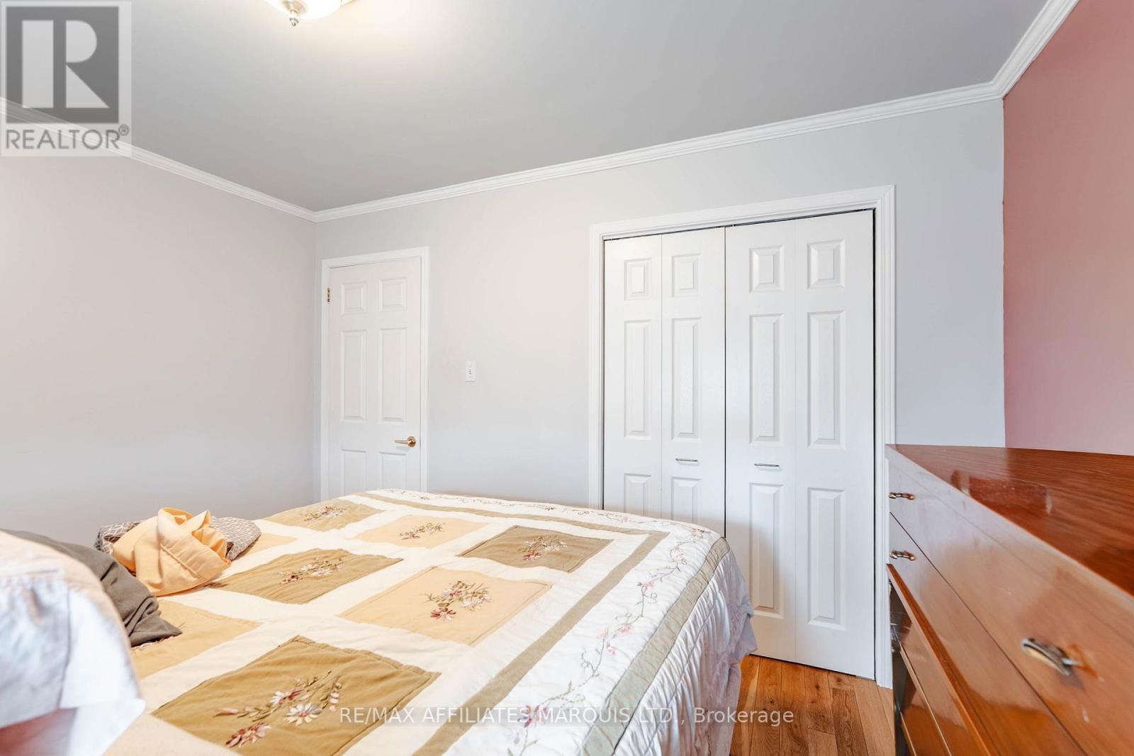 847 Glengarry Boulevard, Cornwall, ON - Indoor Photo Showing Bedroom