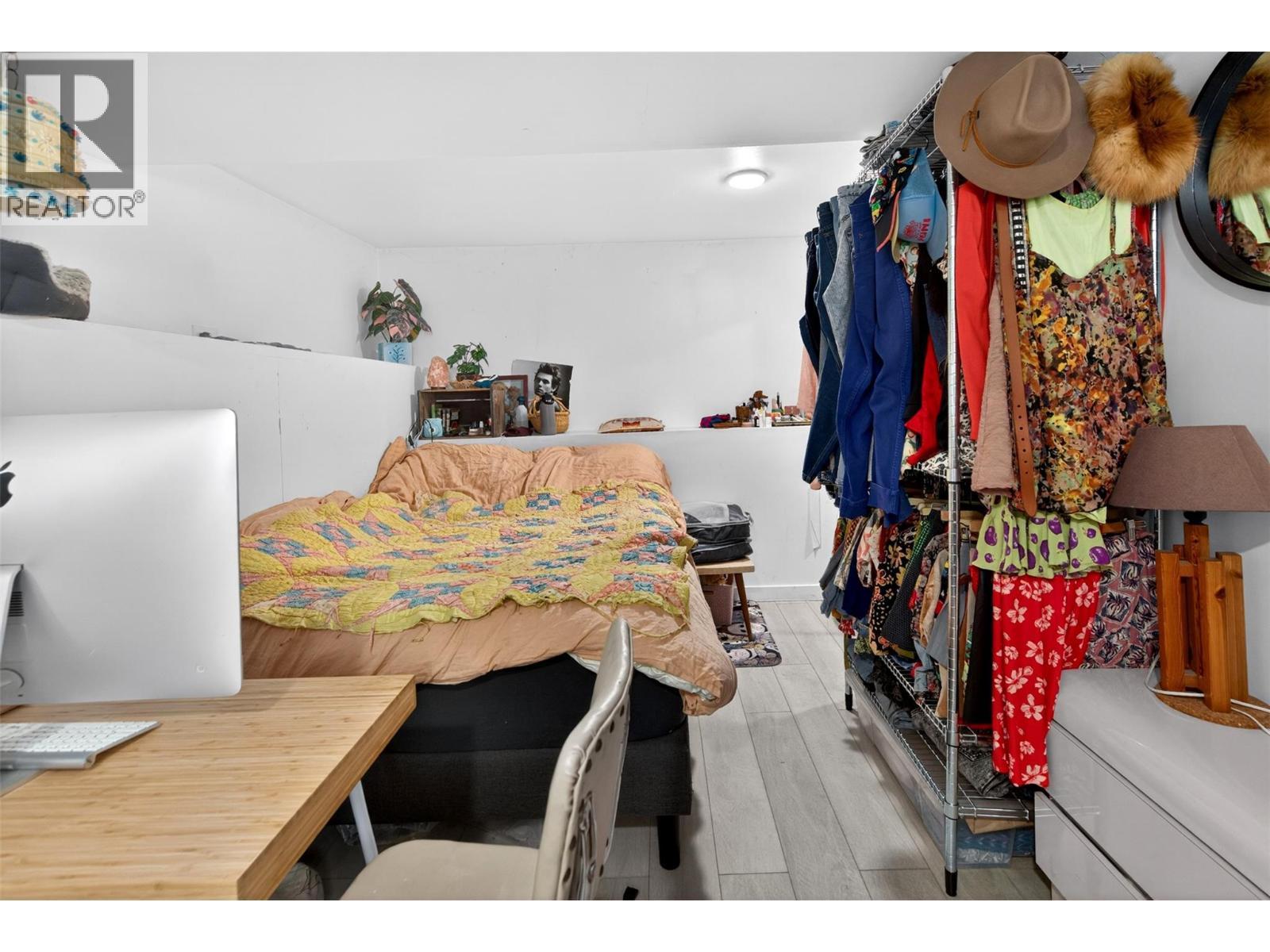 117 High Street, Nelson, BC - Indoor