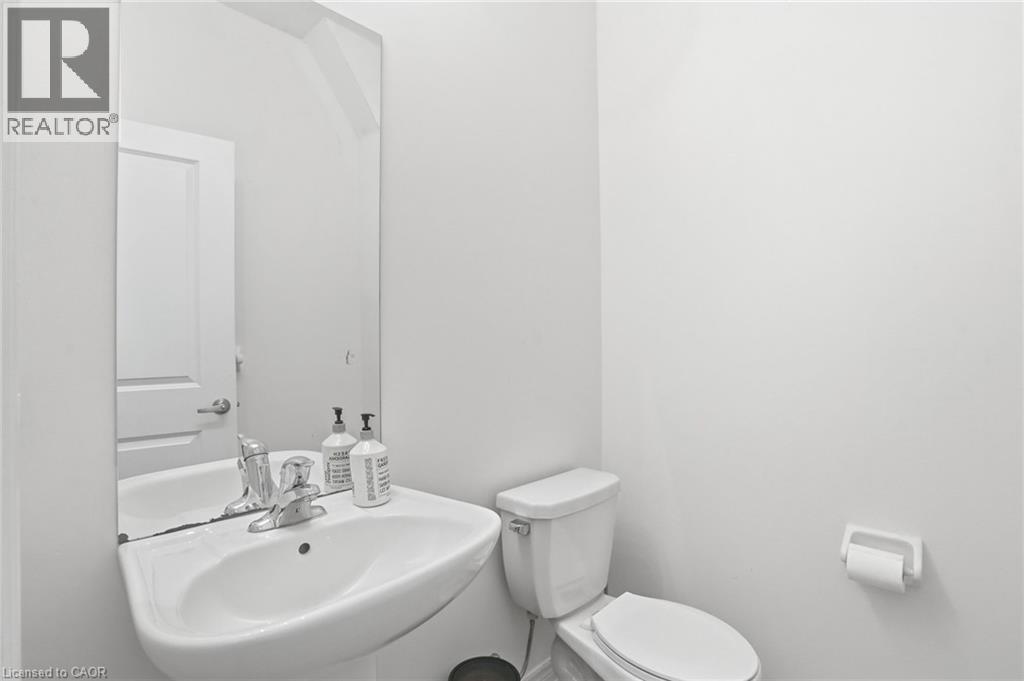 48 Harmony Way, Thorold, ON - Indoor Photo Showing Bathroom