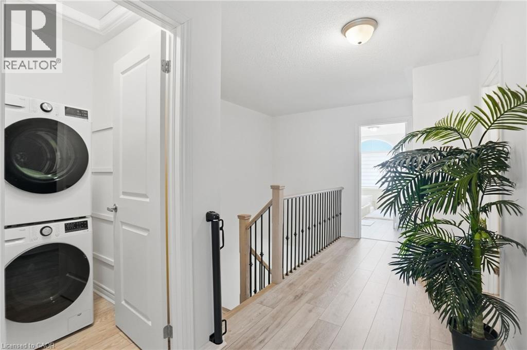 48 Harmony Way, Thorold, ON - Indoor Photo Showing Laundry Room