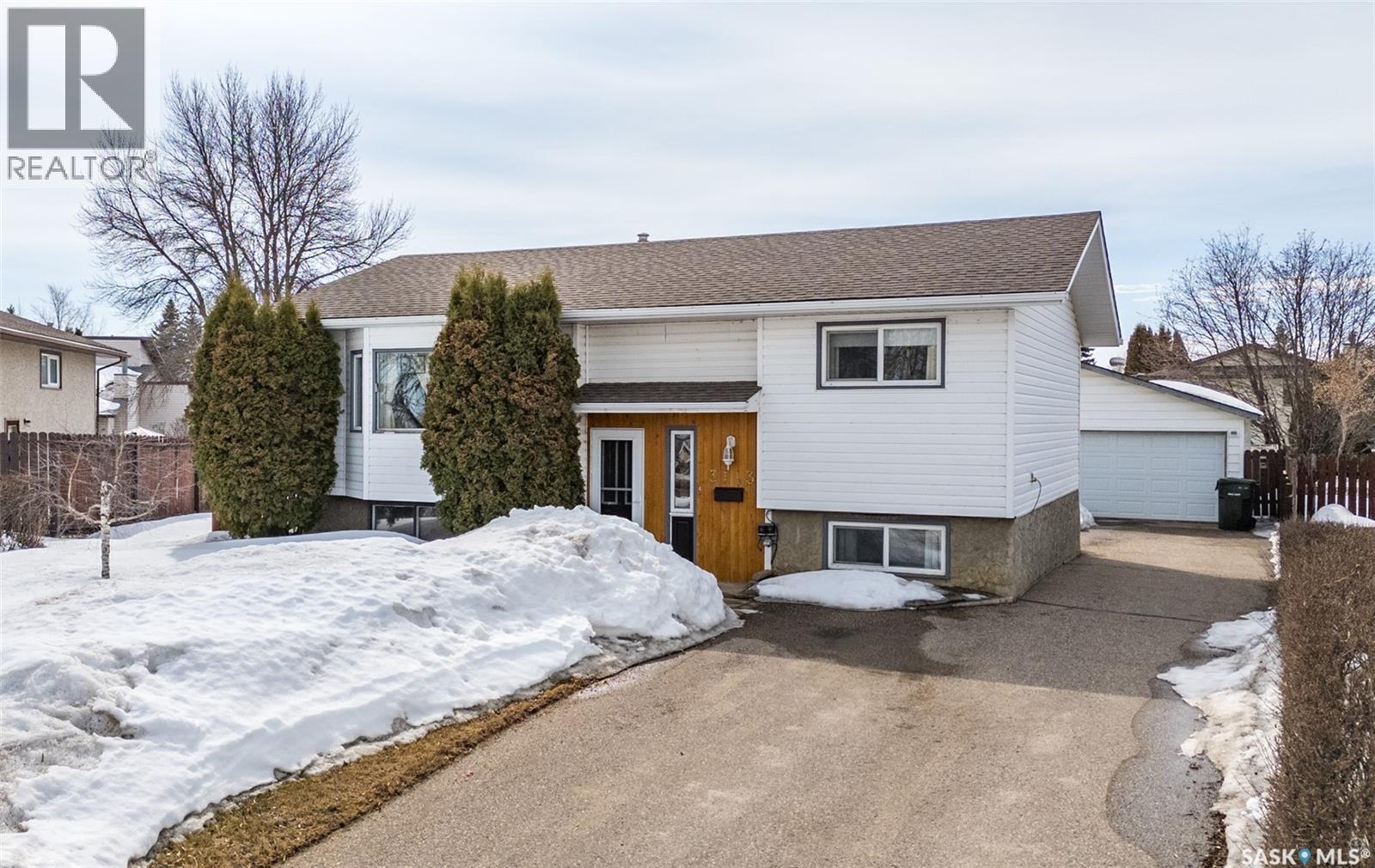 3113 Dunn Drive, Prince Albert, SK - Outdoor