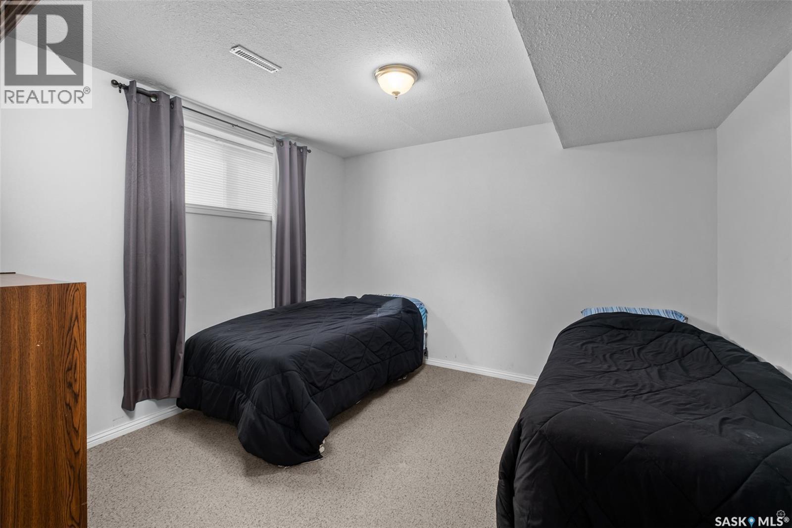 3113 Dunn Drive, Prince Albert, SK - Indoor Photo Showing Bedroom