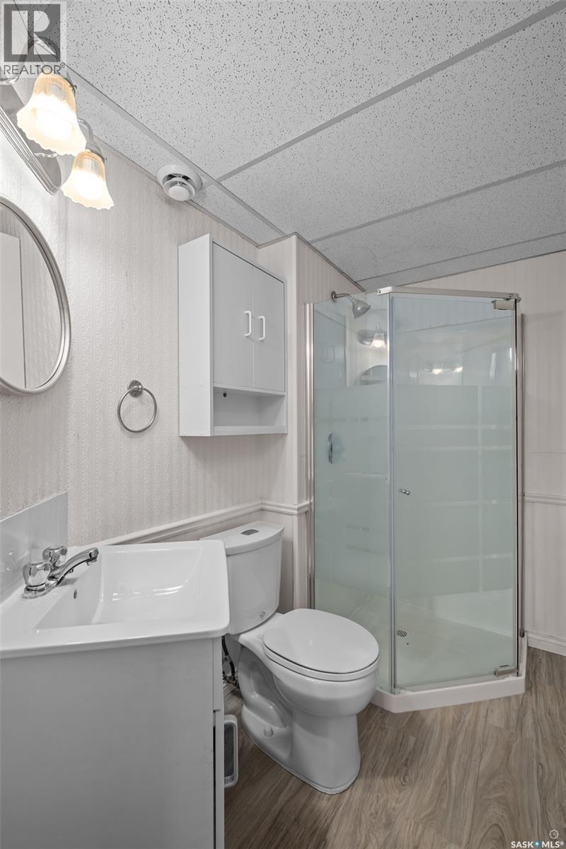 3113 Dunn Drive, Prince Albert, SK - Indoor Photo Showing Bathroom