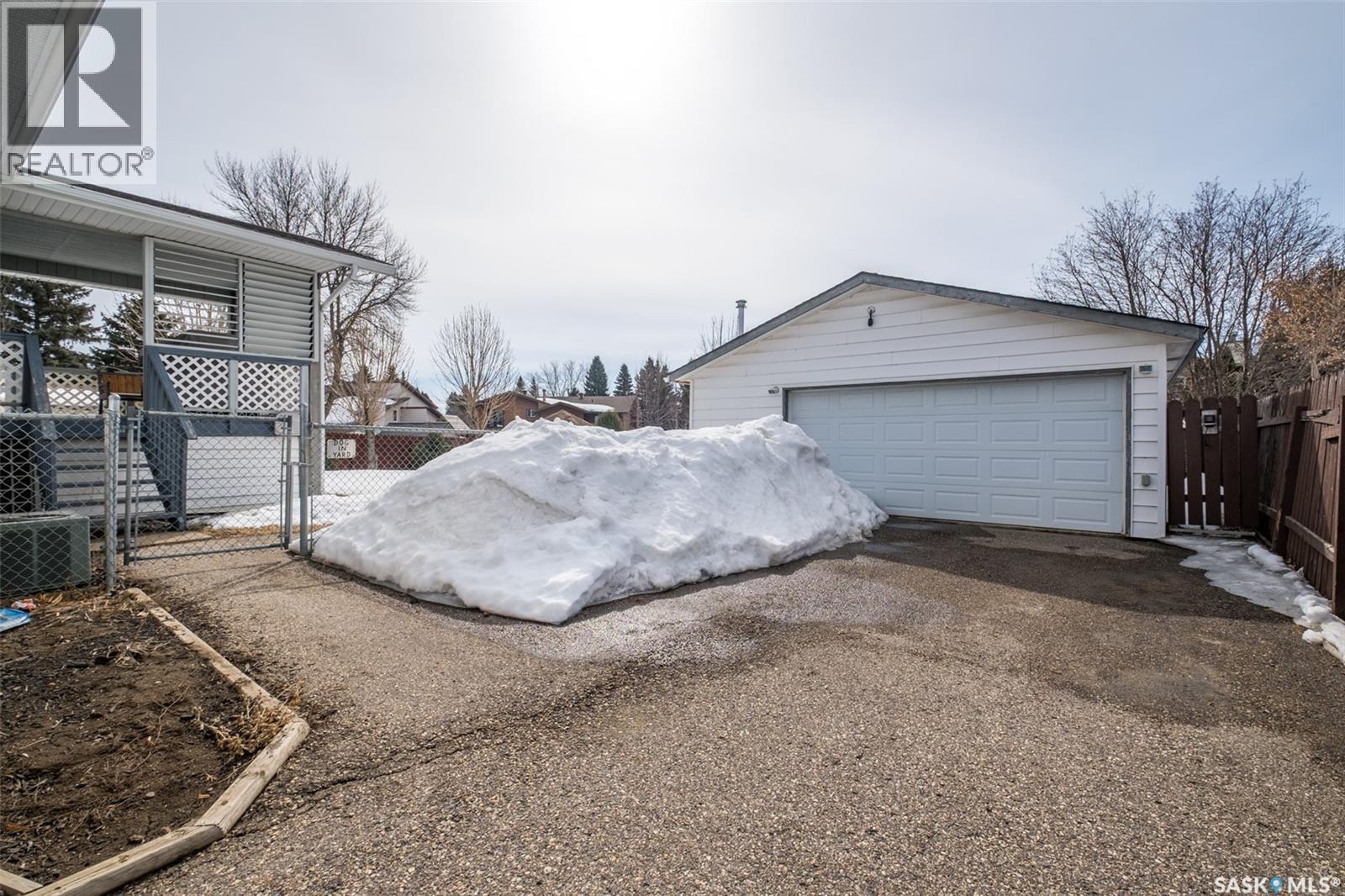3113 Dunn Drive, Prince Albert, SK - Outdoor