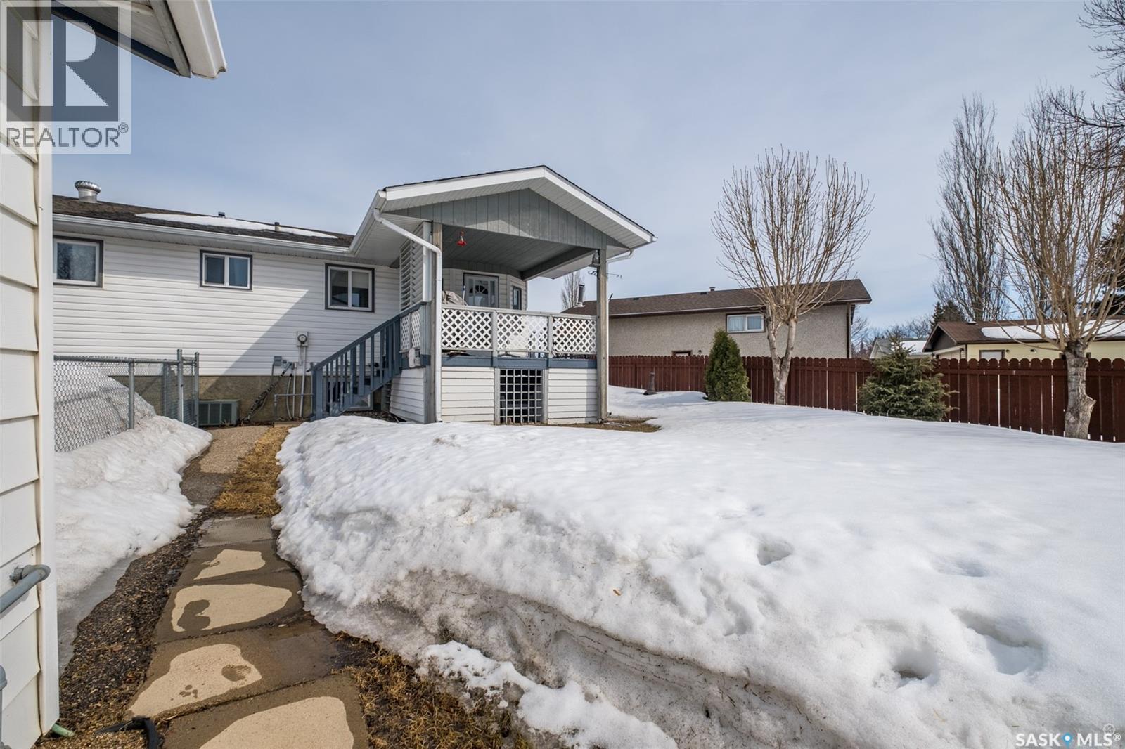 3113 Dunn Drive, Prince Albert, SK - Outdoor