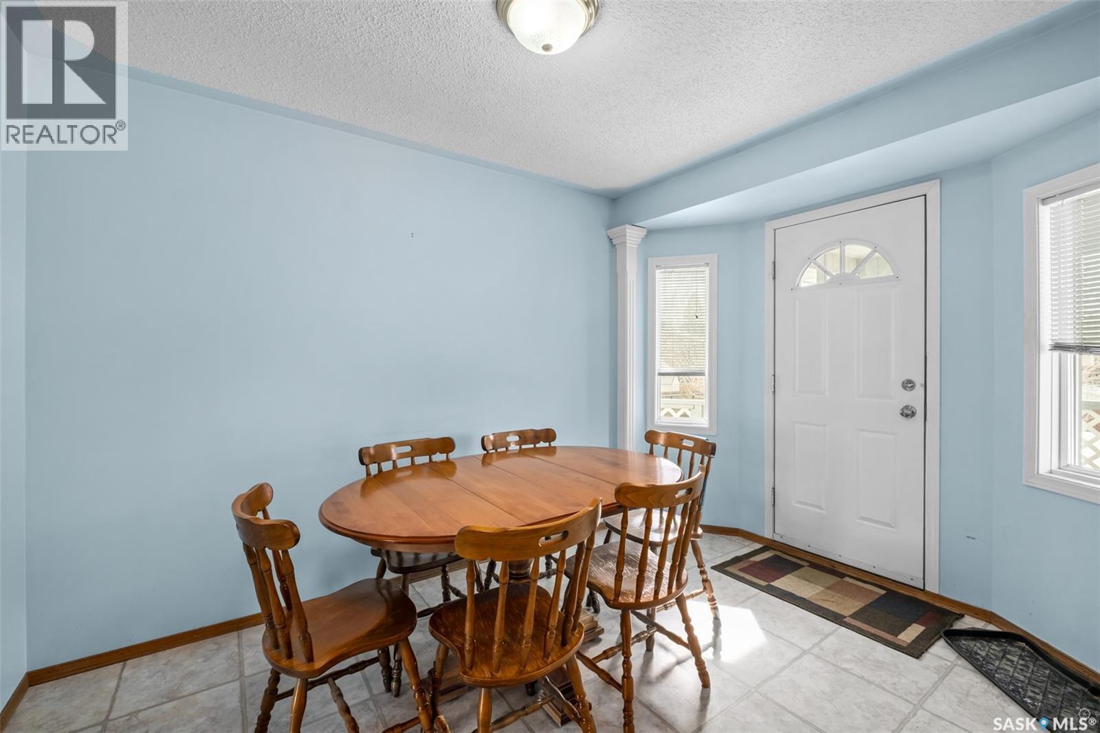 3113 Dunn Drive, Prince Albert, SK - Indoor Photo Showing Dining Room