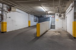 Garage - 