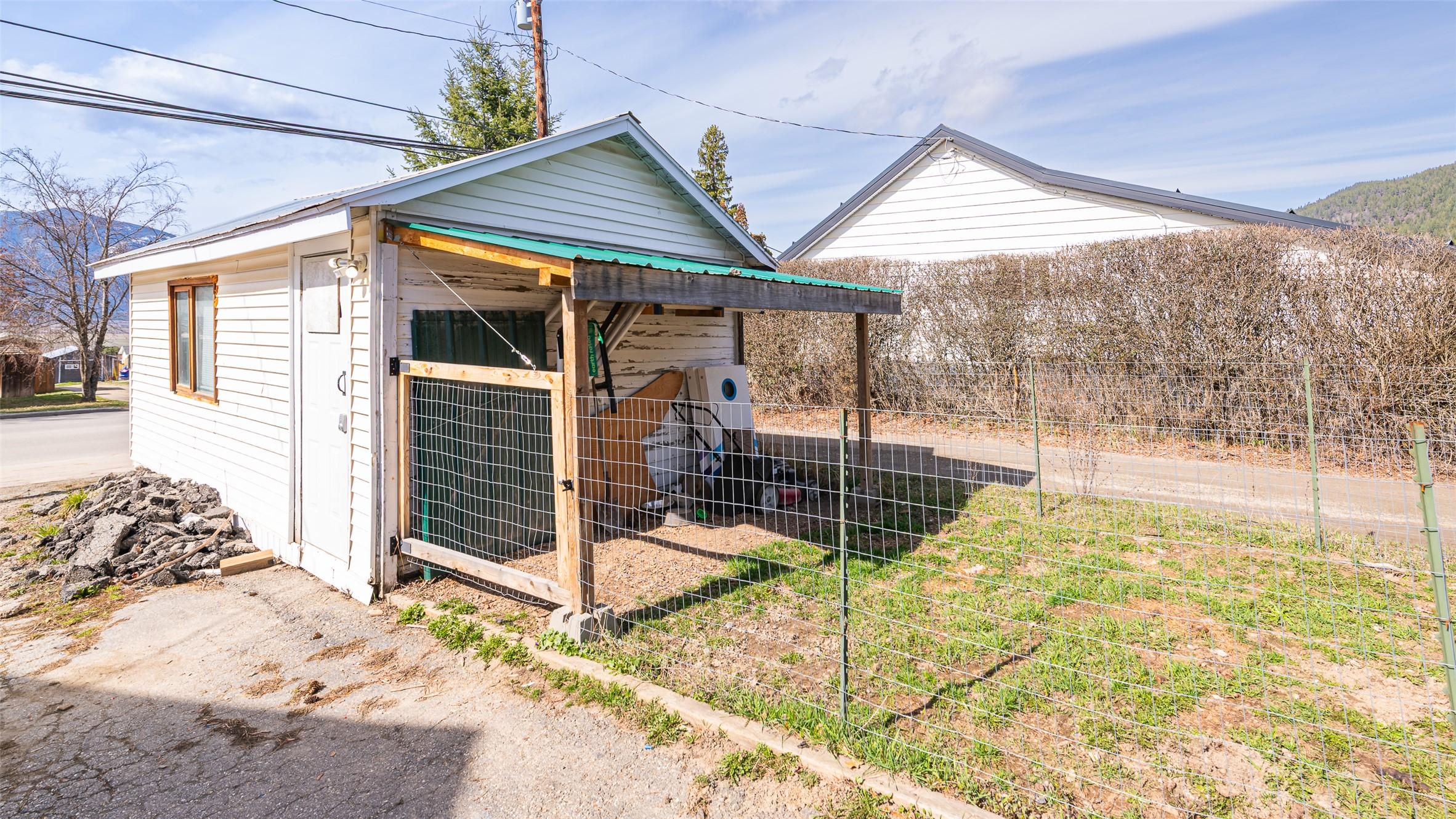 1006 Murdoch Street, Creston, BC