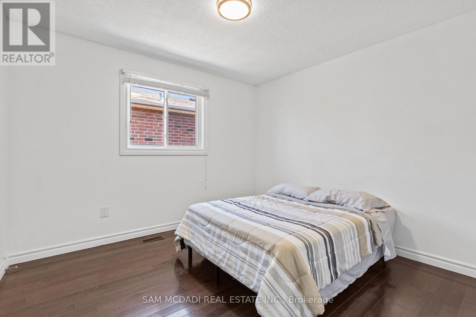 6282 Camgreen Circle, Mississauga, ON - Indoor Photo Showing Bedroom