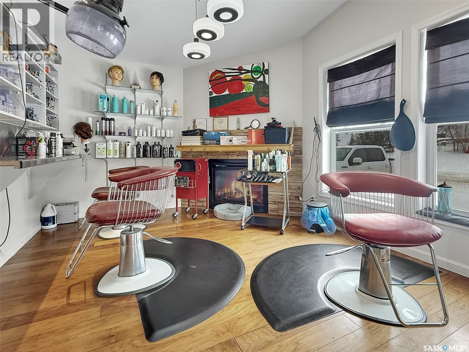 808 Chaplin Street, Swift Current, SK - Indoor Photo Showing Other Room