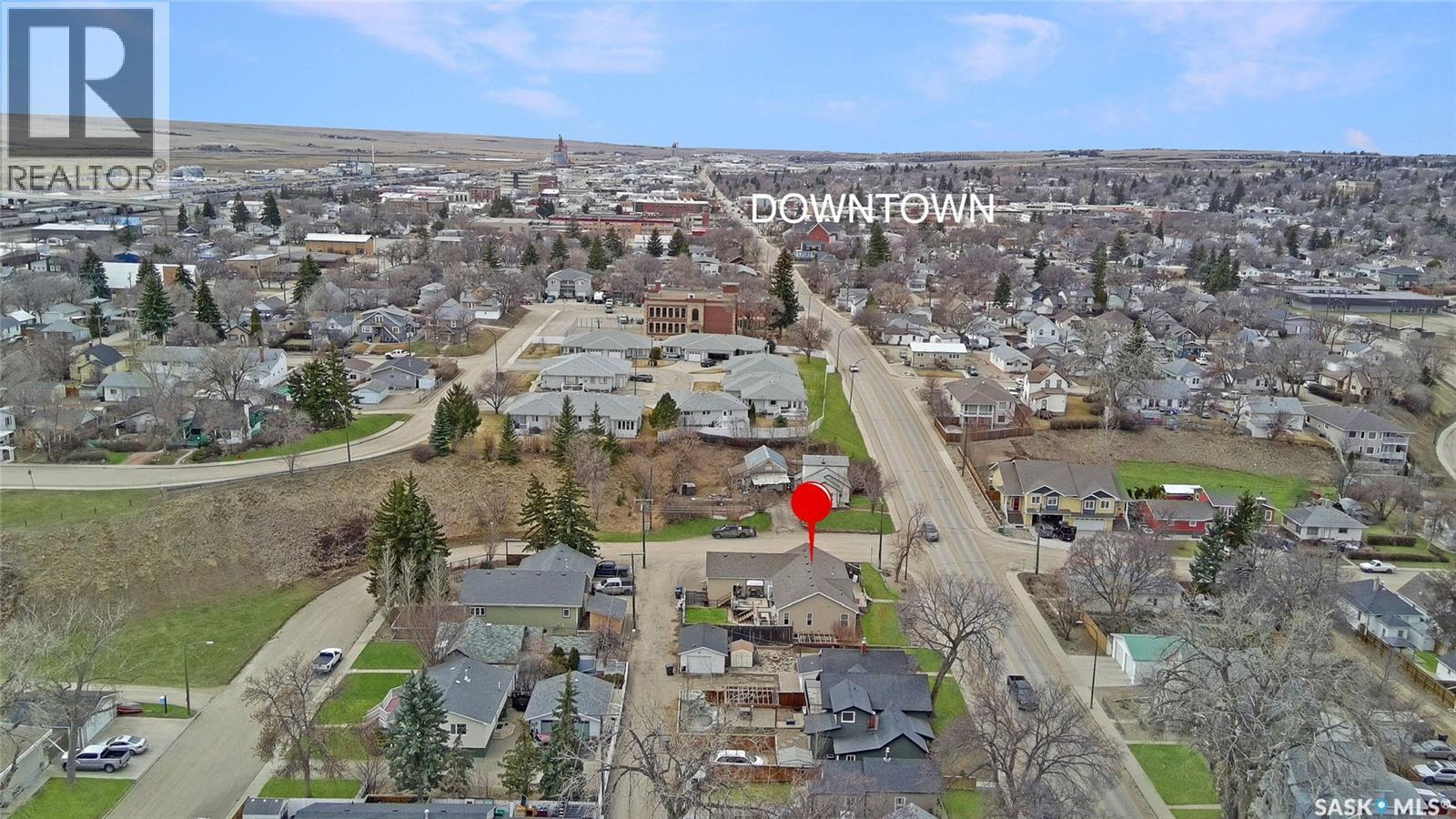 808 Chaplin Street, Swift Current, SK - Outdoor With View