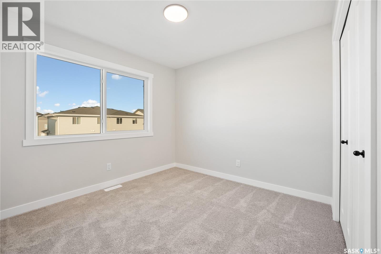 439 Kinloch Crescent, Saskatoon, SK - Indoor Photo Showing Other Room