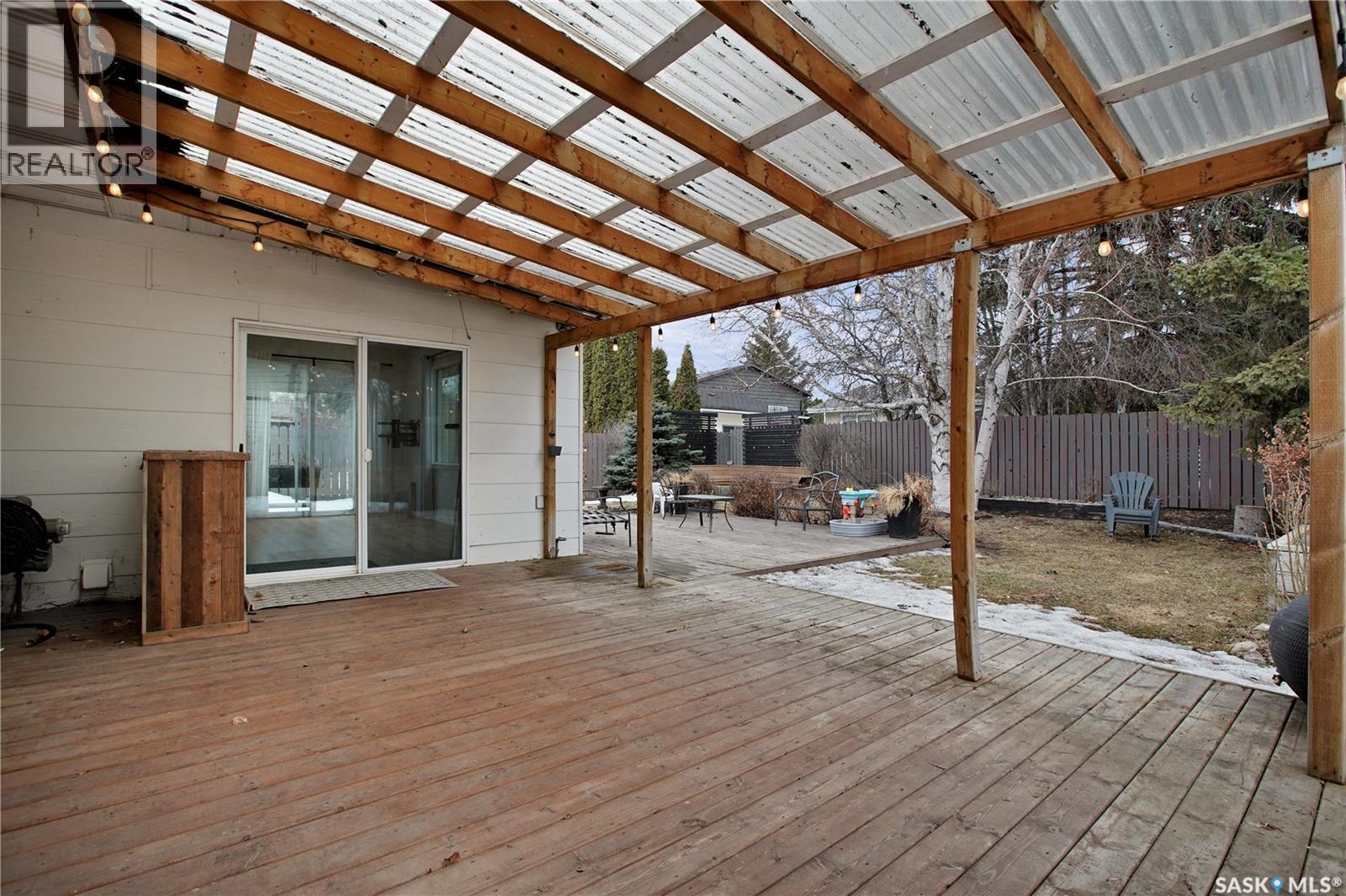 226 Candle Crescent, Saskatoon, SK - Outdoor With Deck Patio Veranda With Exterior