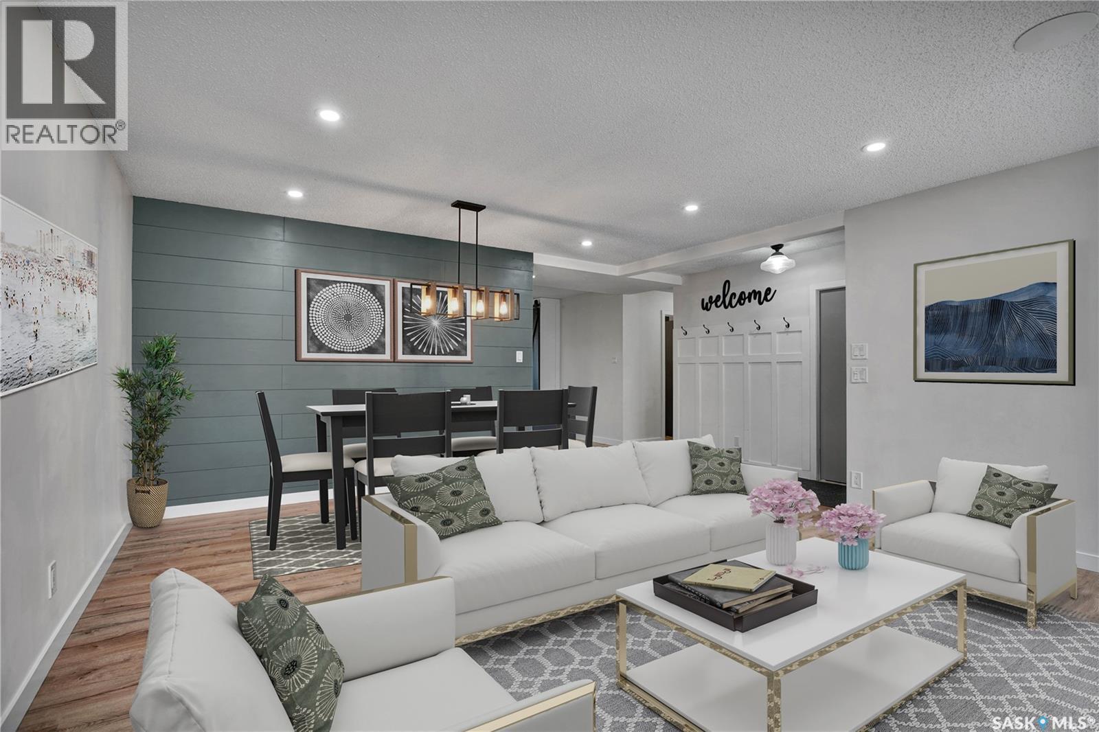 226 Candle Crescent, Saskatoon, SK - Indoor Photo Showing Living Room