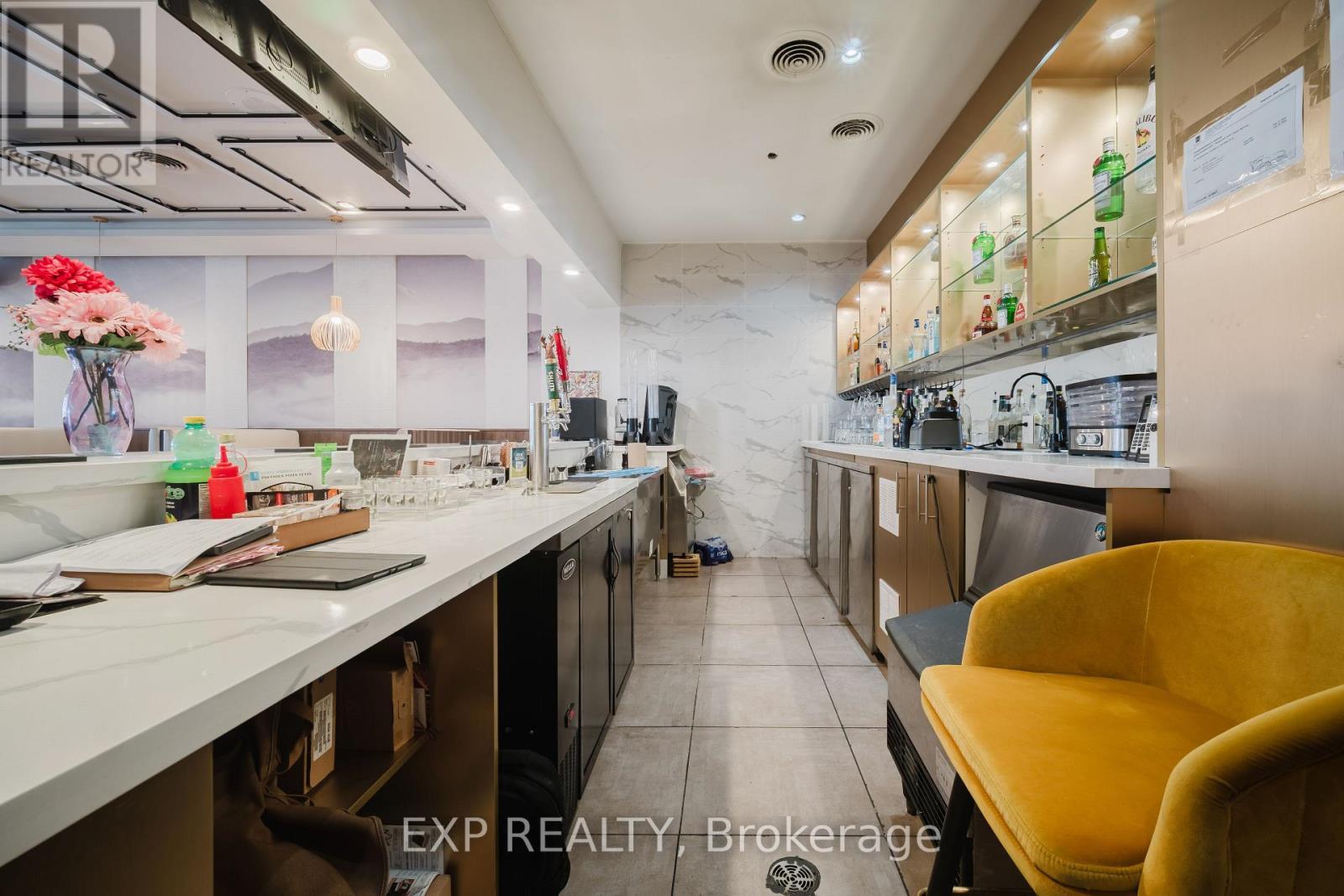 135 King Street E, Hamilton, ON